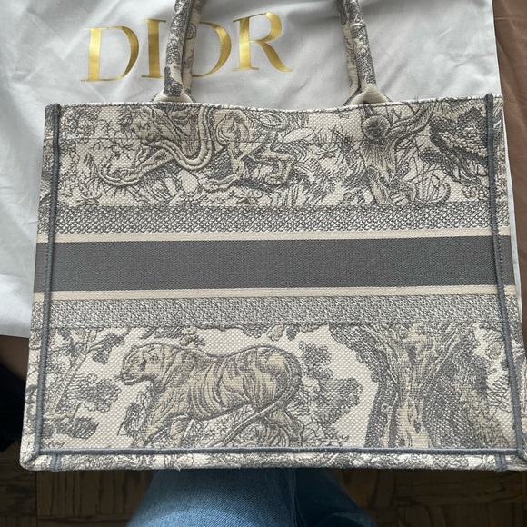 Dior Toile de Jouy Book tote gray medium - Picture 3 of 6